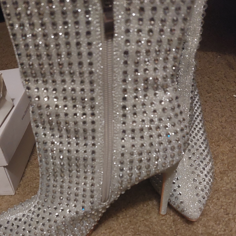 Ankle pointy sparkel boot
